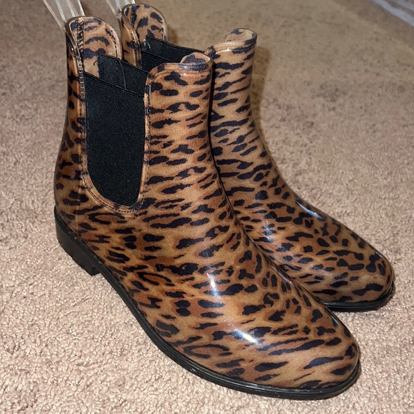 a new day rain boots